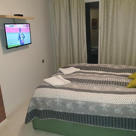 Apartman Oli SJJ Esterno foto