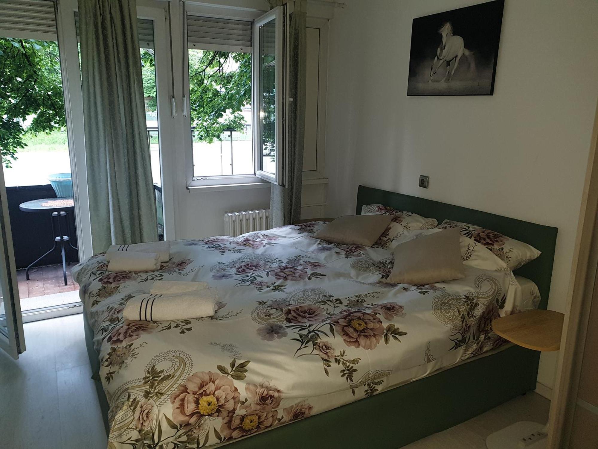 Apartman Oli SJJ Esterno foto